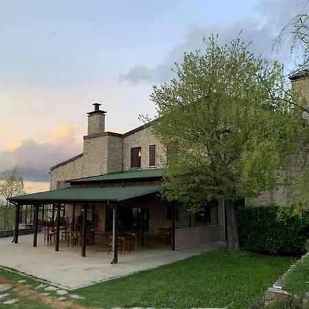 Terrae Eremis: Ristorante, Bar, B&B Roccamorice Esterno foto