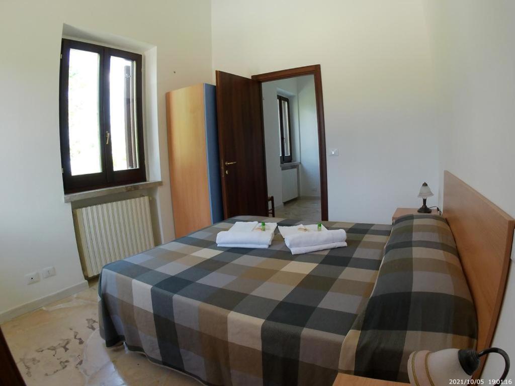 Terrae Eremis: Ristorante, Bar, B&B Roccamorice Esterno foto