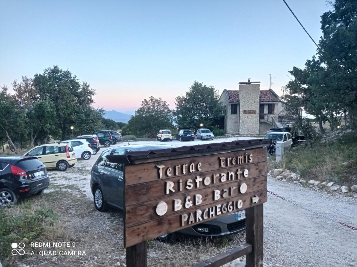 Terrae Eremis: Ristorante, Bar, B&B Roccamorice Esterno foto